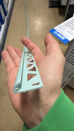 Íves élvédő PVC korallzöld 8mm 2,78m - Profilplast